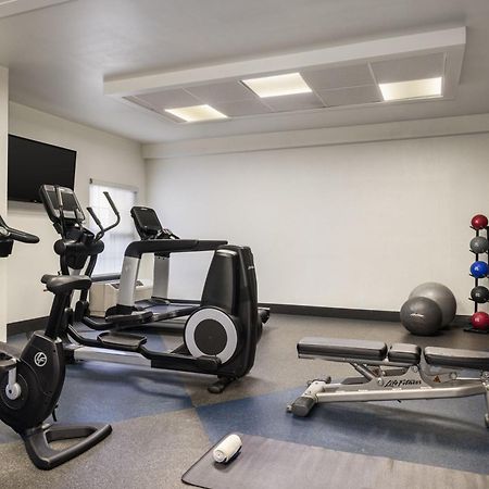 Four Points By Sheraton Greensboro Airport Экстерьер фото