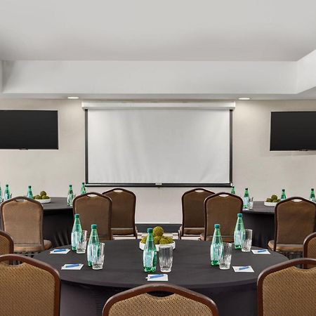 Four Points By Sheraton Greensboro Airport Экстерьер фото