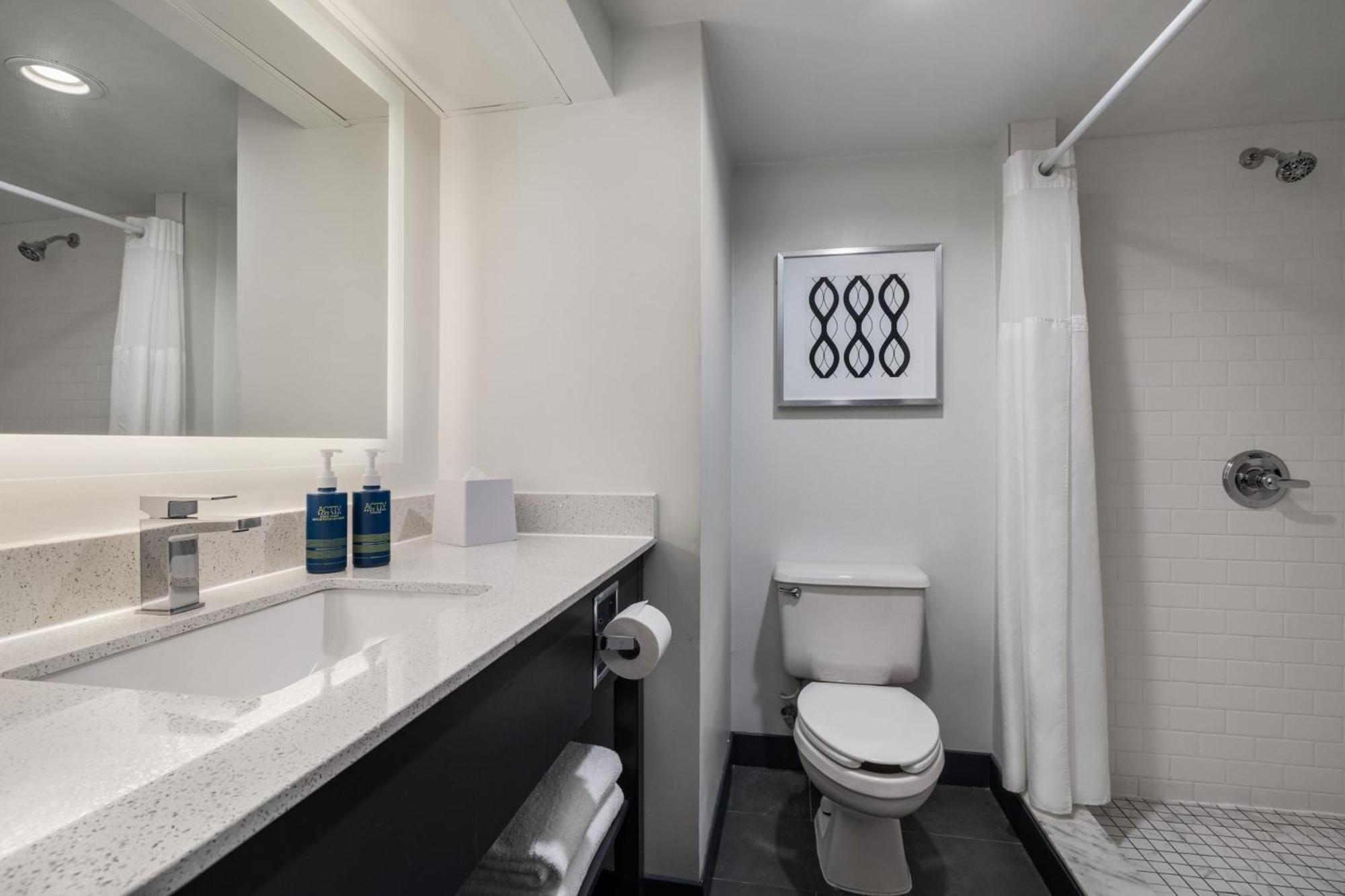 Four Points By Sheraton Greensboro Airport Экстерьер фото