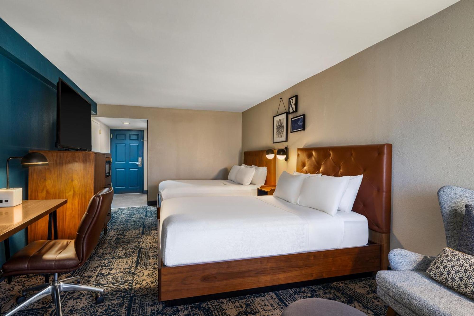 Four Points By Sheraton Greensboro Airport Экстерьер фото