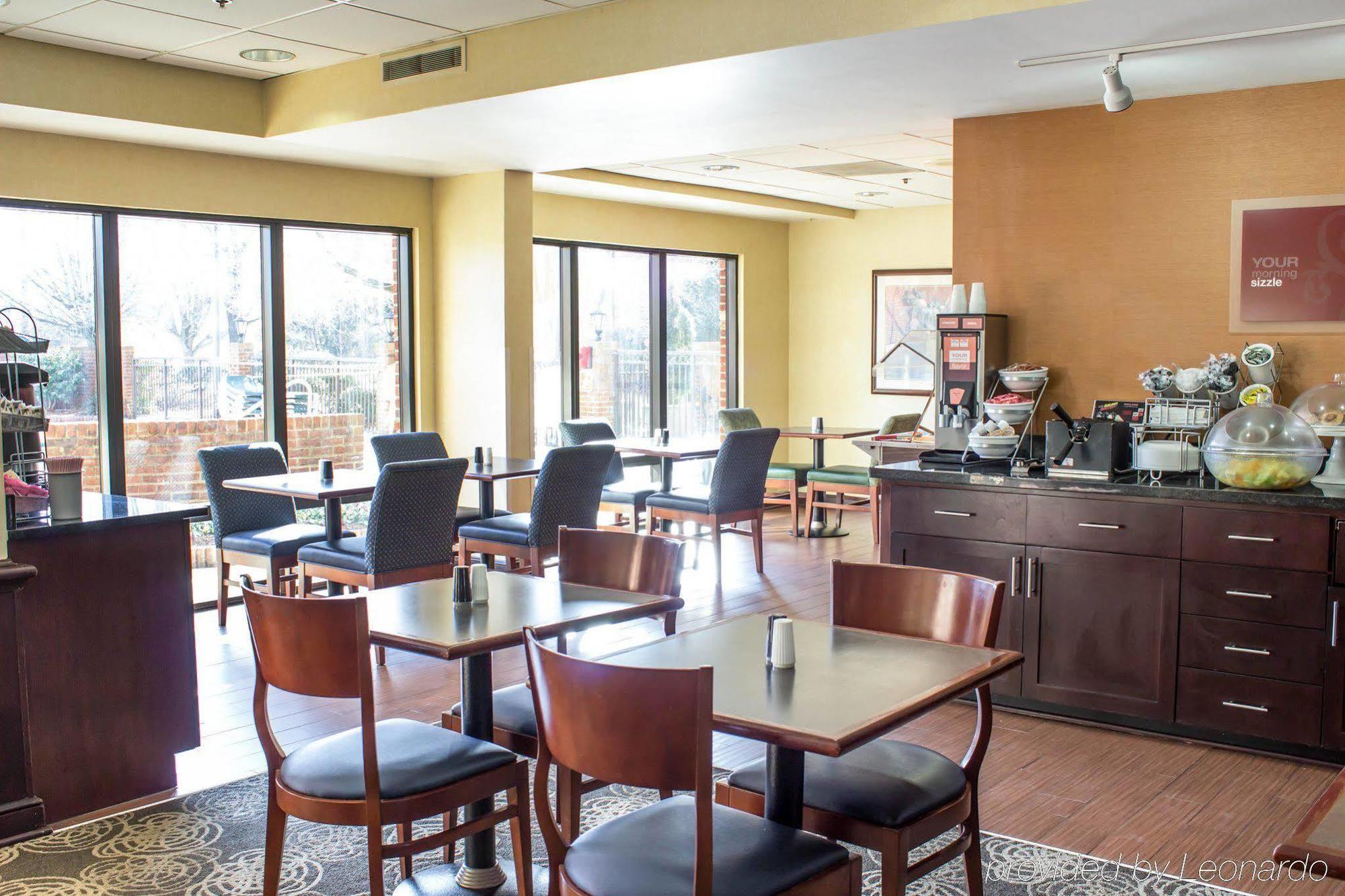Four Points By Sheraton Greensboro Airport Экстерьер фото