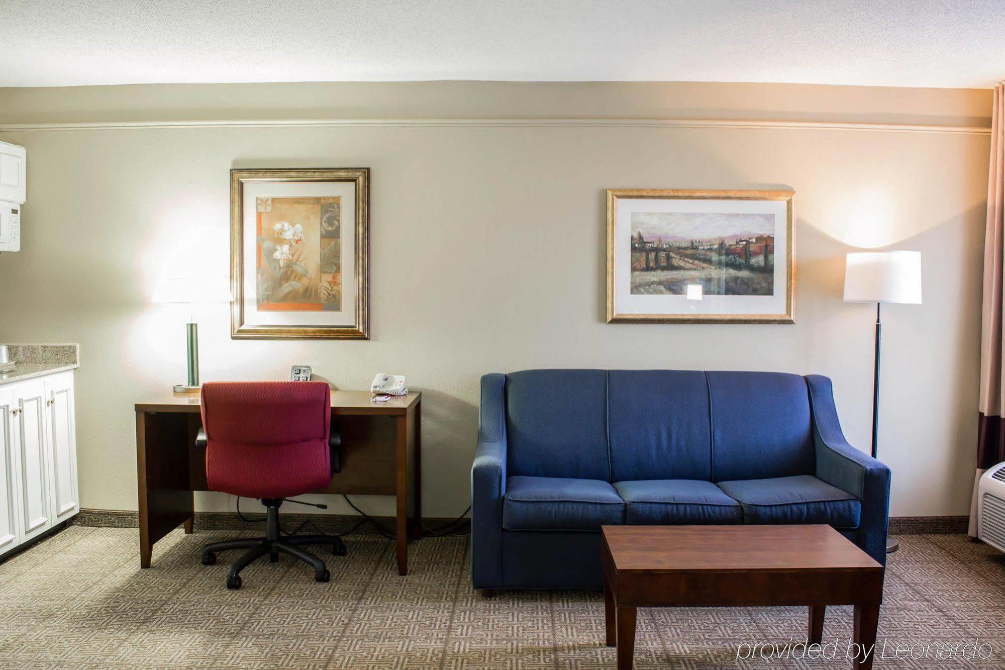 Four Points By Sheraton Greensboro Airport Экстерьер фото