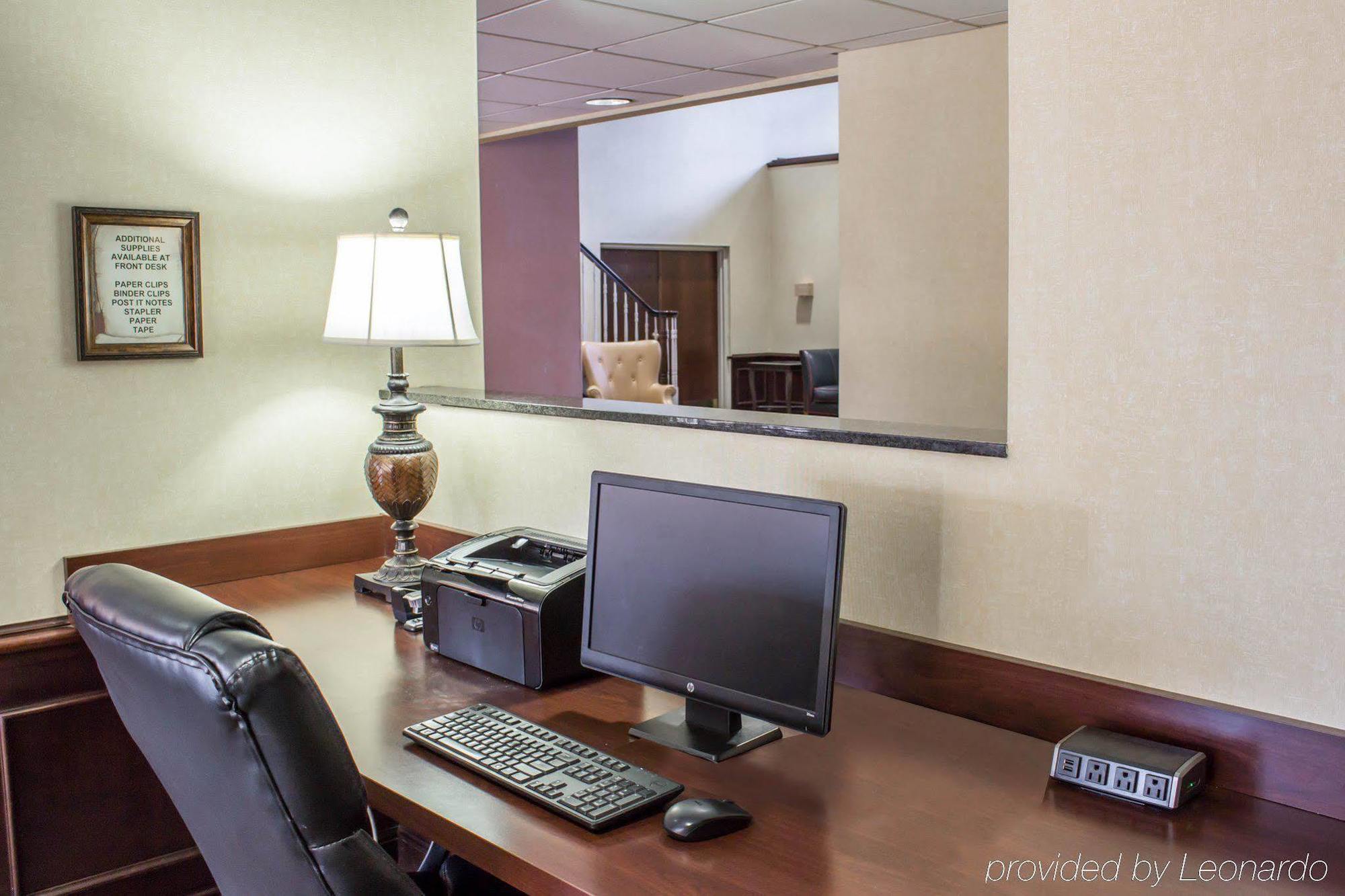 Four Points By Sheraton Greensboro Airport Экстерьер фото