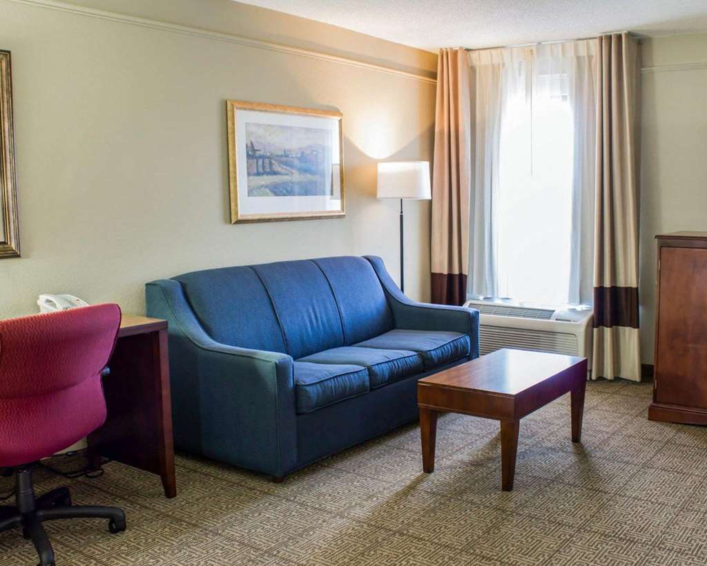 Four Points By Sheraton Greensboro Airport Номер фото