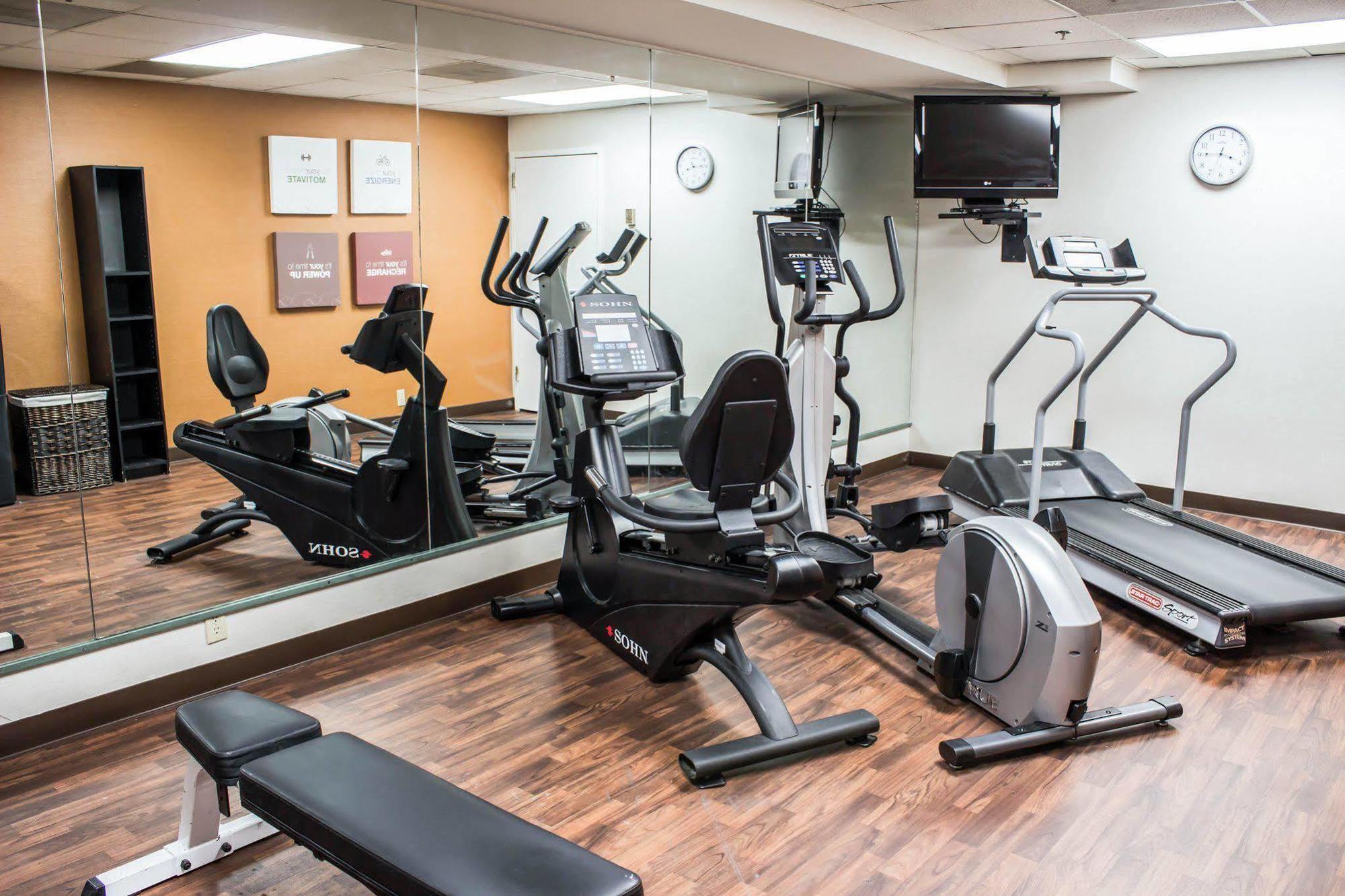 Four Points By Sheraton Greensboro Airport Экстерьер фото